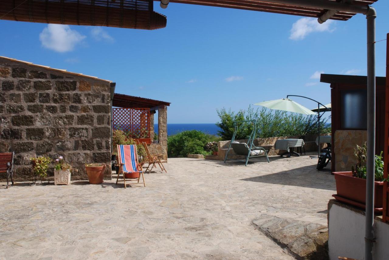 Case Vacanze La Cernia Bruna Isola di Ustica Exterior photo