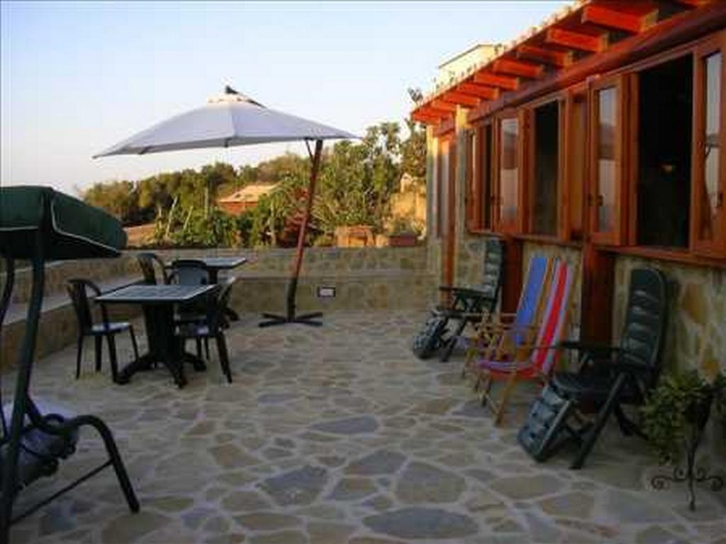 Case Vacanze La Cernia Bruna Isola di Ustica Exterior photo